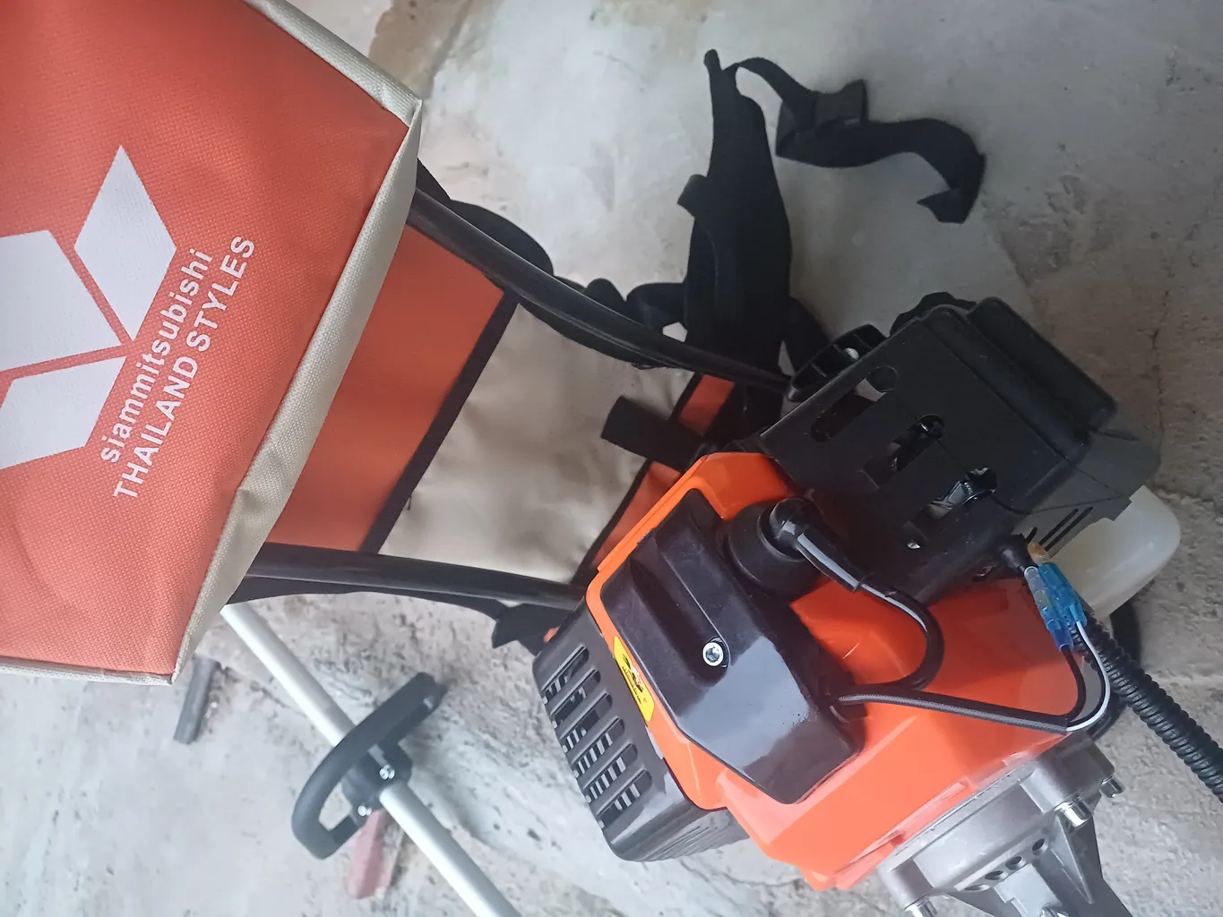 علف زن پشتی میتسوبیشی مدل BG430A همراه با روتیواتور و تبدیل علفزن به اره