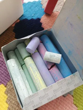 گچ رنگی مارلو مدل رنگینک بسته 12 عددی