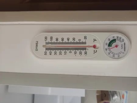 دما سنج و رطوبت سنج مدل DY