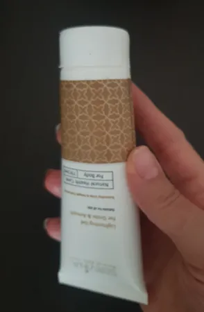 ژل روشن کننده کشاله ران و زیر بغل سروینا مدل Normal حجم 75میلی لیتر