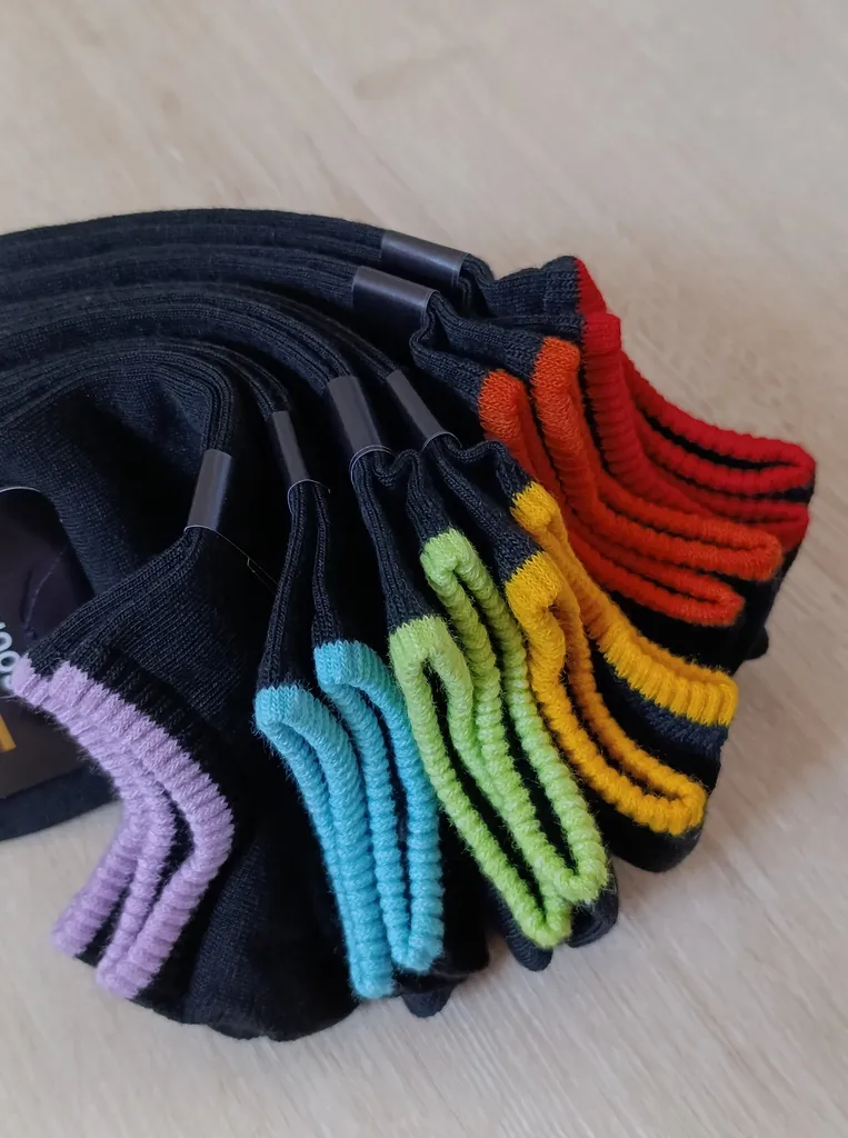 جوراب زنانه مدل کشی مجموعه ۶ عددی