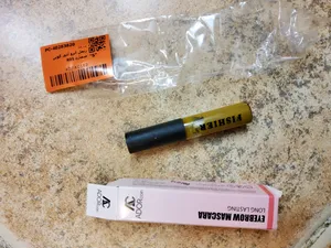 تجریه خرید ریمل ابرو آدور کوین شماره R01