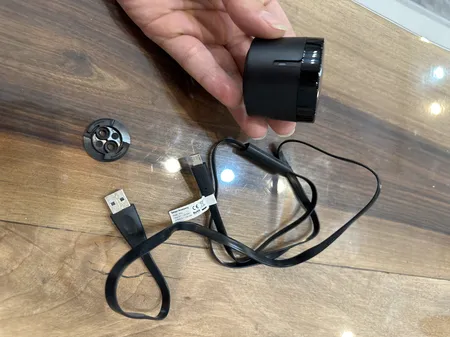 ریموت کنترل هوشمند برادلینک مدل RM4 mini به همراه سنسور دما و رطوبت