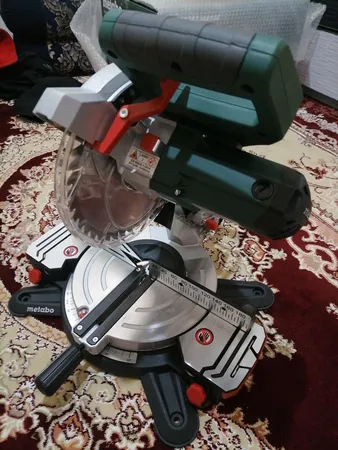 اره فارسی بر متابو مدل KS 216 M Laser Cut