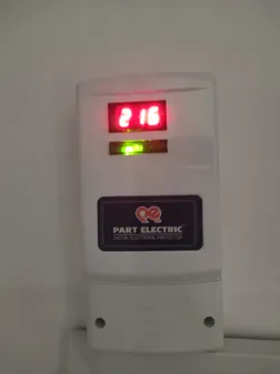 محافظ نوسان برق پارت الکتریک کد 0690