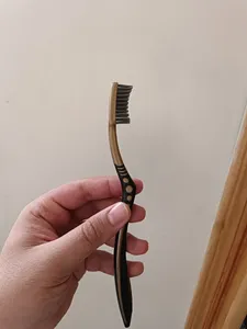 تجریه خرید مسواک بنسر مدل Silver Charcoal با برس متوسط