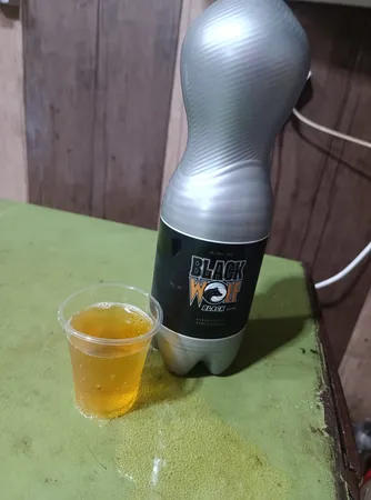 نوشابه انرژی زا بلک ولف - 1000 میلی لیتر بسته 6 عددی