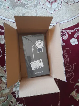 گوشی موبایل سامسونگ مدل Galaxy S25 FE دو سیم کارت ظرفیت 256 گیگابایت و رم 8 گیگابایت - ویتنام