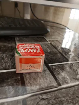 بالم لب نوکس مدل Very Rose