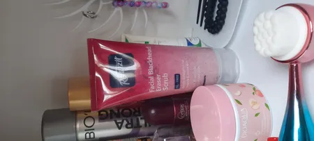 اسکراب پوست رینوزیت مدل Oil and Free حجم 200 میلی لیتر