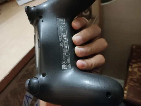 دسته بازی پلی استیشن 4 مدل DUAL SHOCK 4