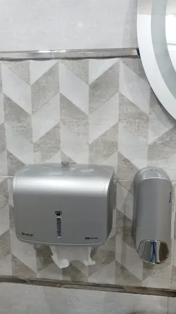 پایه رول دستمال کاغذی ایمن آب مدل M101