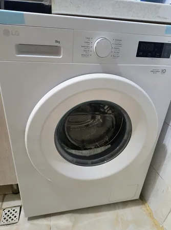 ماشین لباسشویی 8 کیلوگرم اتوماتیک ال جی مدل F2Y1TYP3