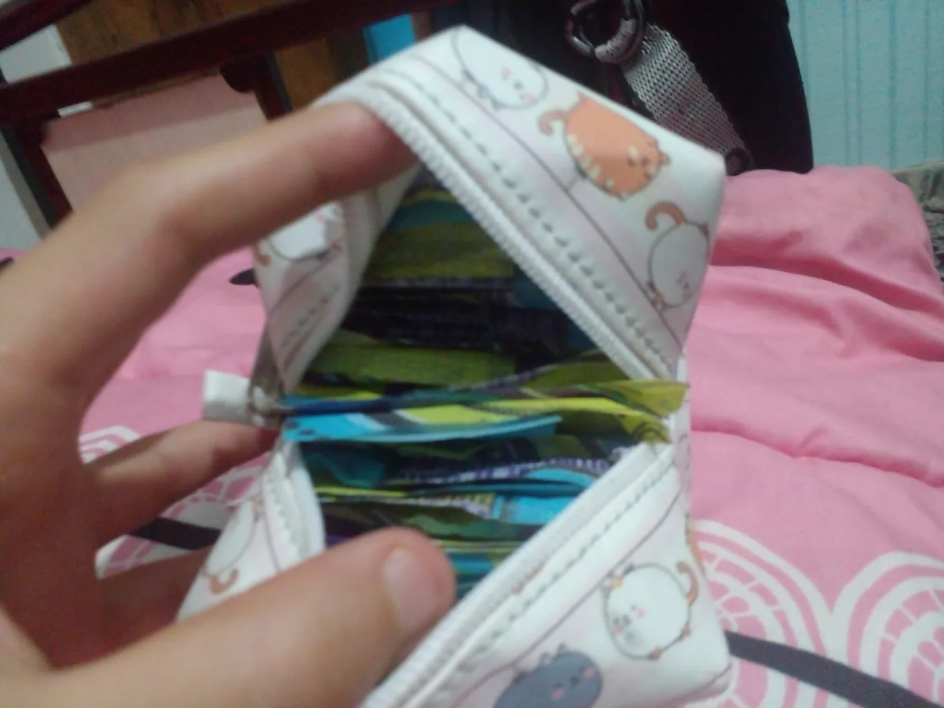 کیف پد بهداشتی فیوری طرح گارفیلد کد 2355