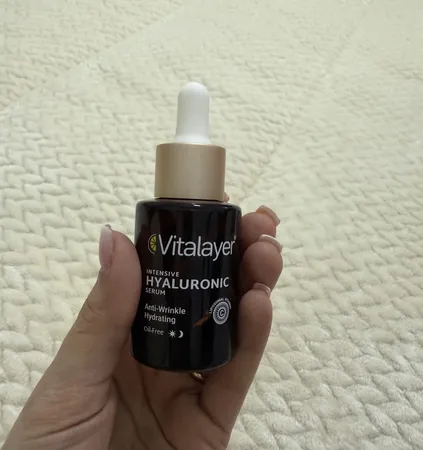 سرم پوست ویتالیر مدل هیالورونیک حجم 30 میلی لیتر