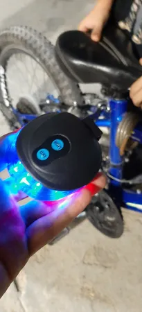 چراغ عقب دوچرخه مدل لیزری