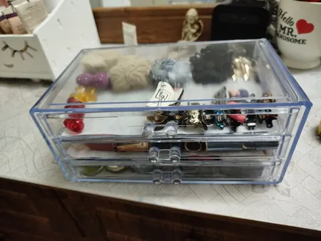 استند لوازم آرایشی نیلوشاپ مدل سه کشو کد 3Drawers