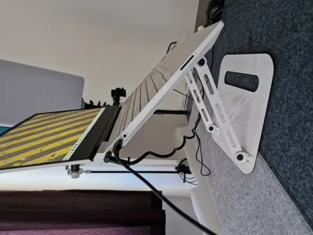 پایه نگهدارنده لپ تاپ مدل B03