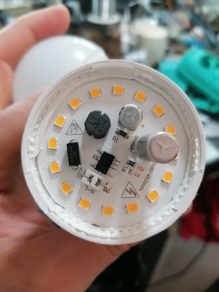 لامپ ال ای دی 12 وات بوم لایتینگ مدل حبابی پایه E27 بسته 2 عددی