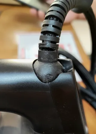 اتو بخار همیلتون مدل SH_2211