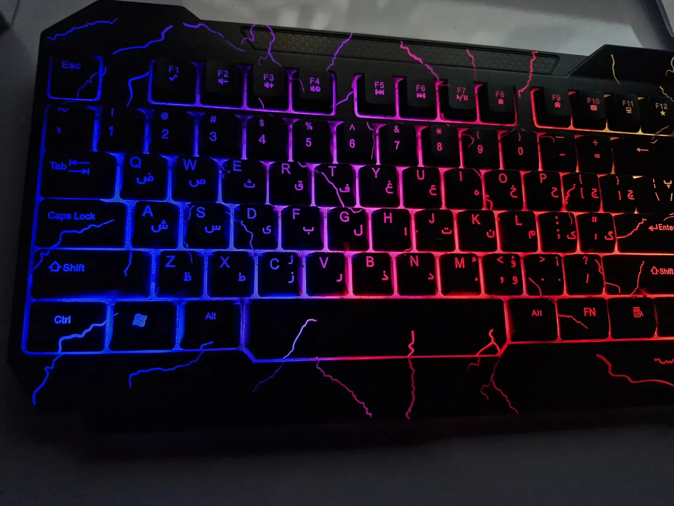 کیبورد مخصوص بازی بیاند مدل BGK-9500، سوییچ ممبران ، Full Size، نورپردازی LED RGB