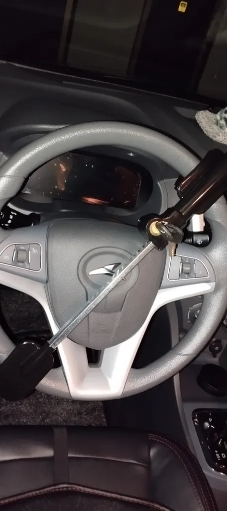 قفل فرمان خودرو لوکمس مدل 1117