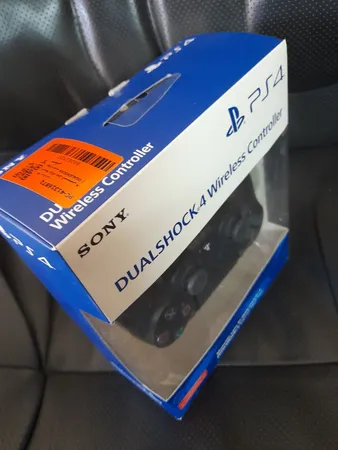 دسته بازی پلی استیشن 4 رویال مدل DUALSHOCK4
