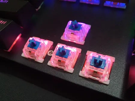 کیبورد مخصوص بازی مکانیکی رپو مدل V500PRO، مکانیکال سوییچ آبی، Full size، نورپردازی RGB