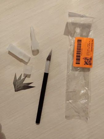 کاتر قلمی مدل 1819 به همراه تیغه