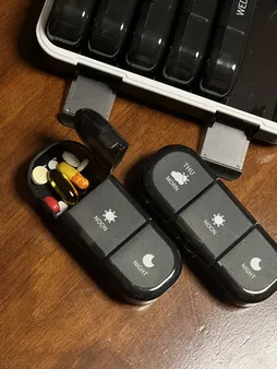 جعبه نگهدارنده قرص مدل مموریا