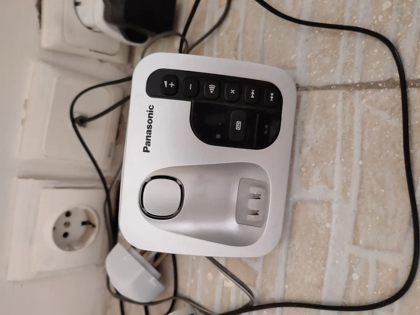 تلفن بی‌سیم پاناسونیک مدل KX-TGC220