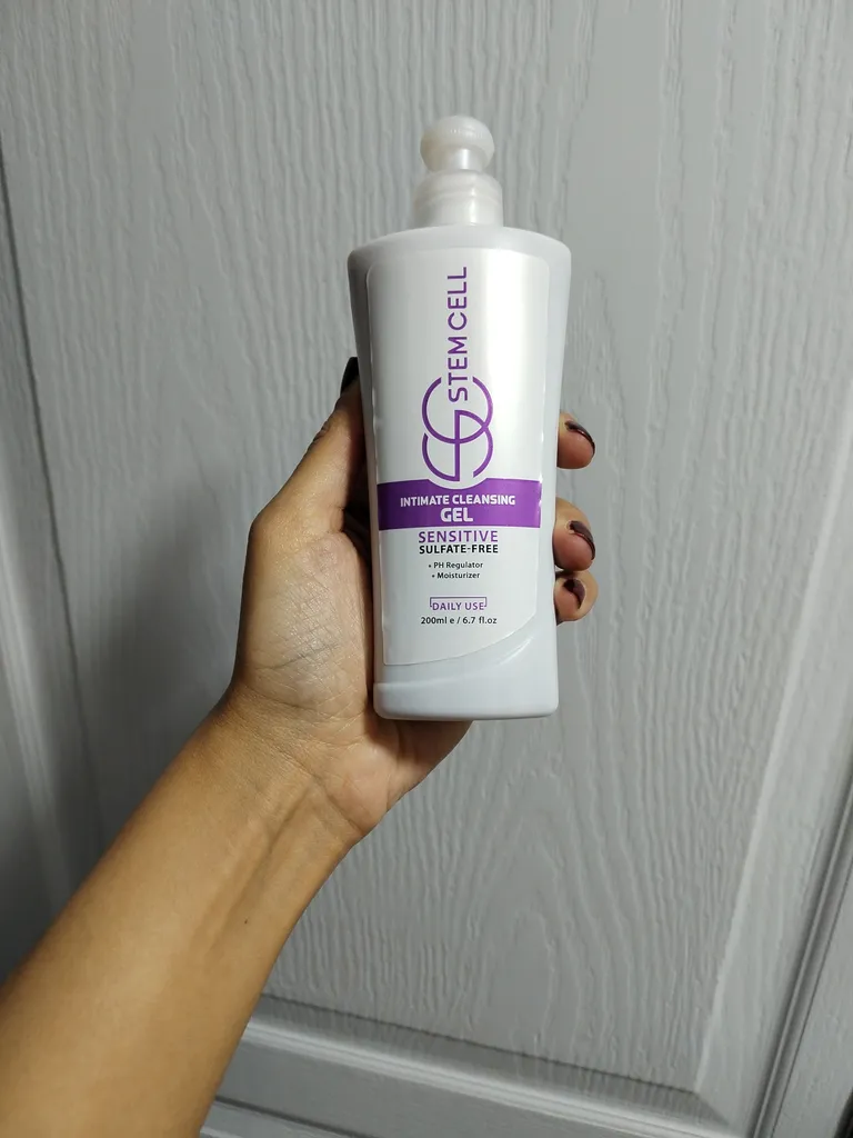 ژل بهداشتی بانوان استم سل مدل Sensitive Use حجم 200 میلی لیتر