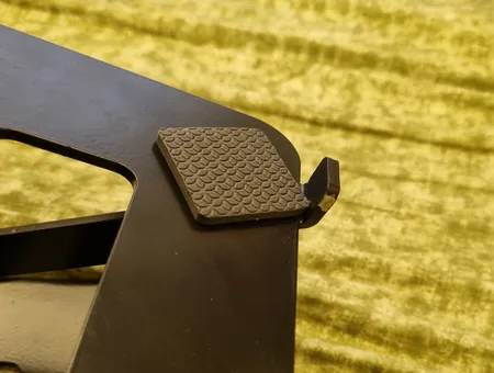 پایه نگهدارنده لپ تاپ مدل B03