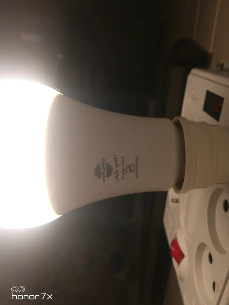 لامپ ال ای دی 20 وات پارس شهاب مدل 32975 پایه E27 بسته 10 عددی