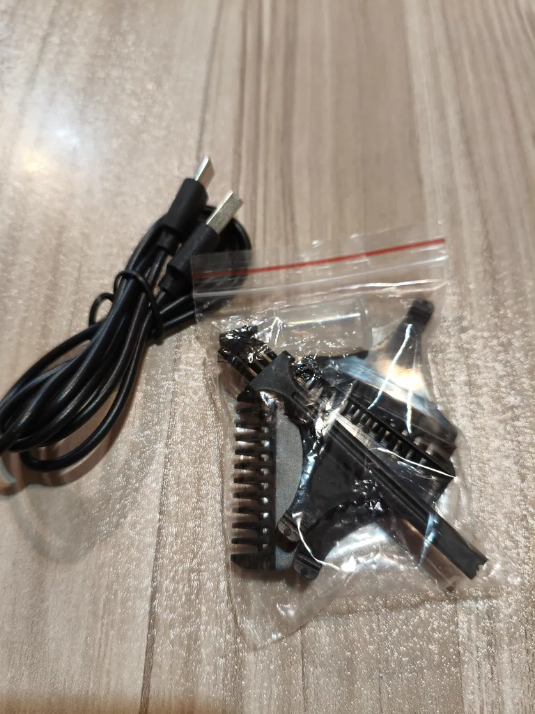 ماشین اصلاح موی صورت و بدن شارژی زیناکس مدل ZX-124