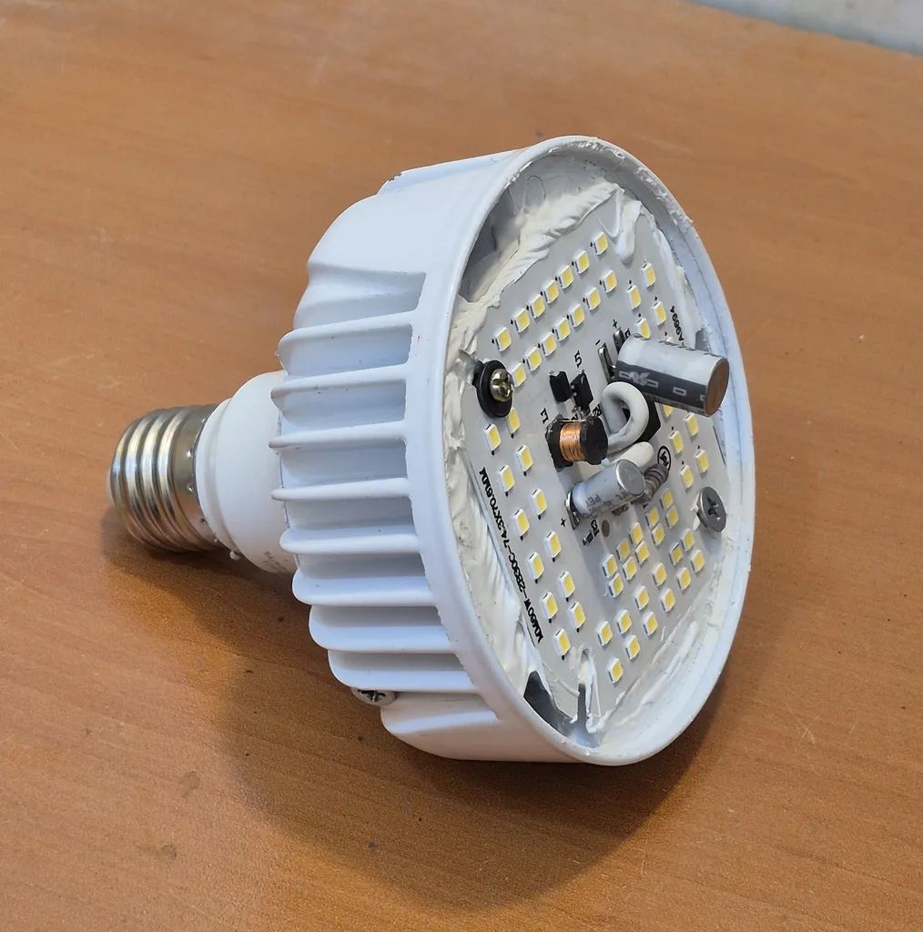 چیپ لامپ ال ای دی 60 وات مدل MRB-2B30C