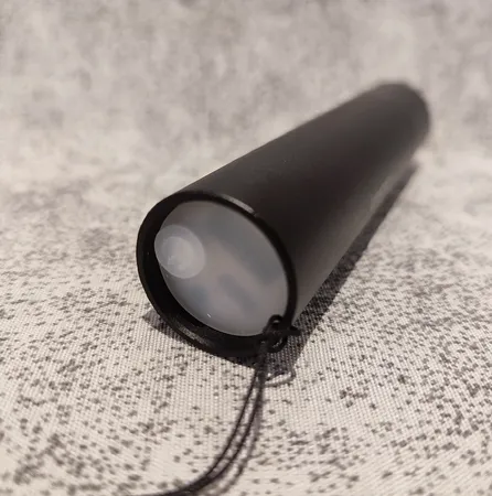 چراغ قوه دستی مدل UV 365nm filter