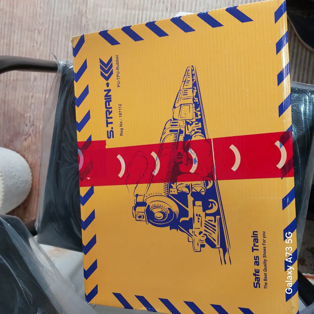 کفش ایمنی ایمن ترن مدل پاور کوتاه خاکی