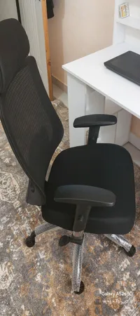 صندلی مدیریتی کادی نو مدل پشت توری VIP