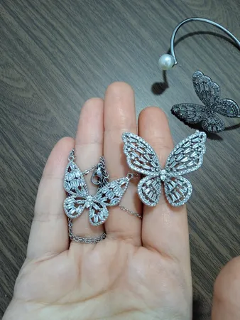 گردنبند زنانه مدل  استیل پروانه