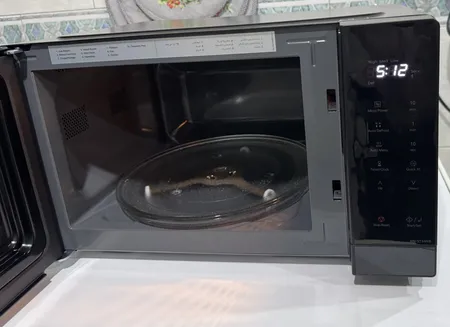 مایکروویو پاناسونیک مدل NN-ST34NB