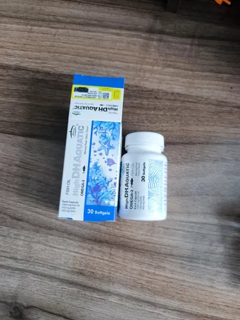 کپسول روغن ماهی حاوی DHA بالا آکواتیک کارن بسته 30 عددی