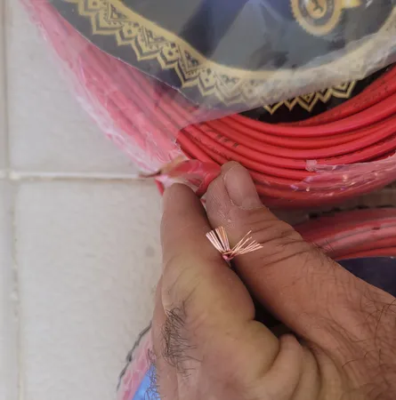 سیم برق افشان 1 در 2.5 زر کابل آلبا مدل Z1-2.5 R