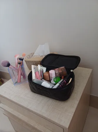 کیف لوازم آرایش زنانه مدل 4060-BN