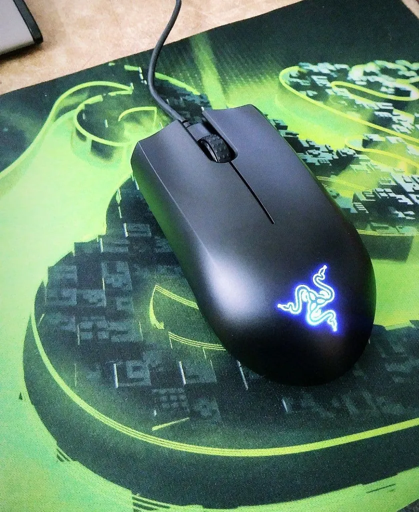 ماوس ریزر مدل Abyssus Lite به همراه ماوس پدمدل  Goliathus Mobile