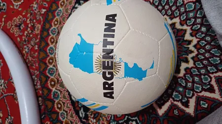 توپ فوتبال مدل لاستیکی  Messi Argentina2022