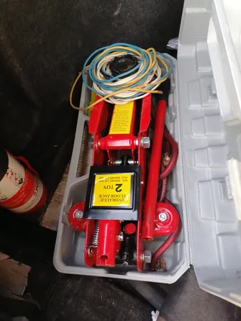 جک سوسماری رابین مدل RBN02 ظرفیت 2 تن