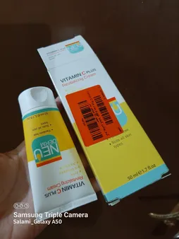 کرم روشن کننده نئودرم مدل Vitamin C Plus حجم 50 میلی لیتر