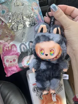 عروسک مدل  ارتفاع 18 سانتی متر