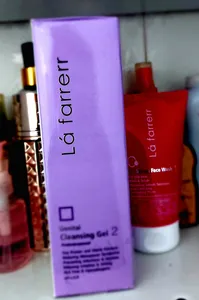 تجریه خرید ژل بهداشتی بانوان لافارر مدل 02 مناسب برای دوران یائسگی حجم 250 میلی لیتر